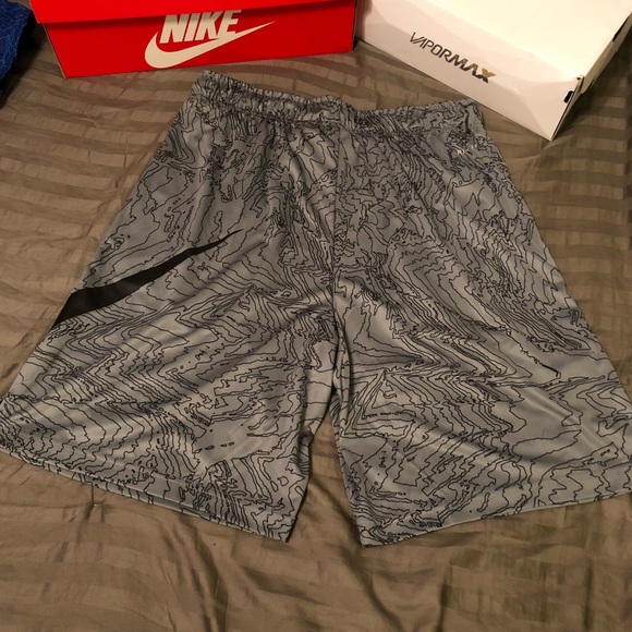 Lot Nike DRi-FIT athletic shorts large NWT - Picture 6 of 8